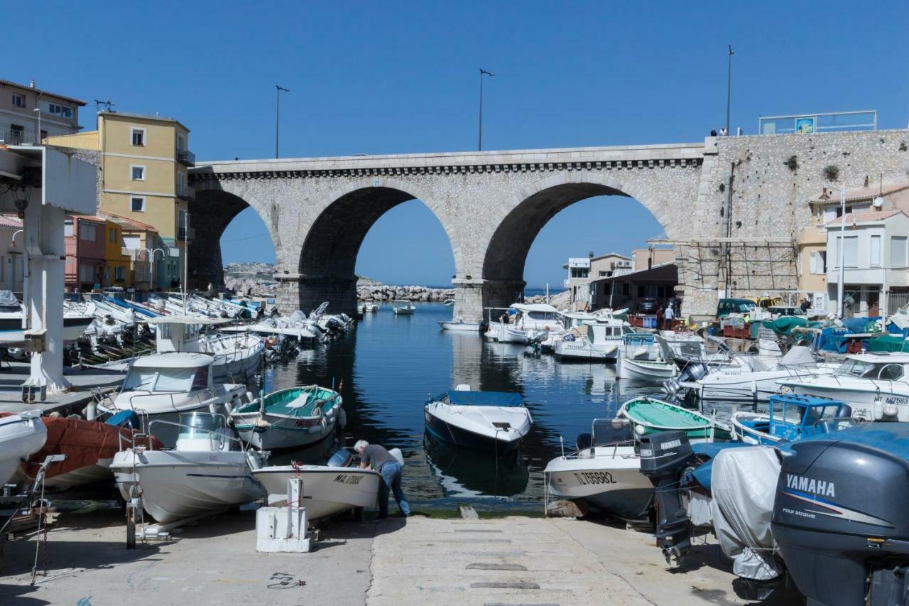 Stud Terras Ville Corniche 2 Pers Stat Gratuit Rue Modif Suivt Possib Et Accord Exclusif Marseille Exterior photo