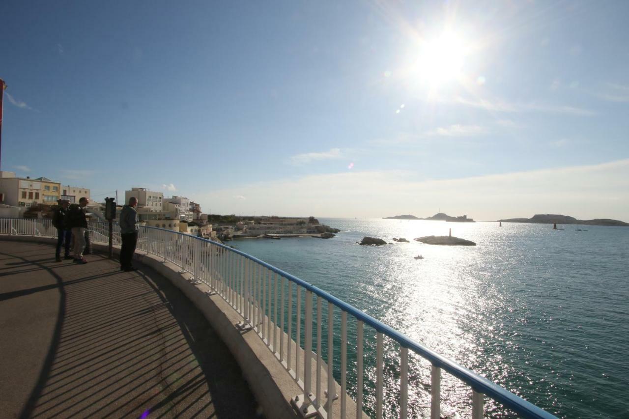 Stud Terras Ville Corniche 2 Pers Stat Gratuit Rue Modif Suivt Possib Et Accord Exclusif Marseille Exterior photo